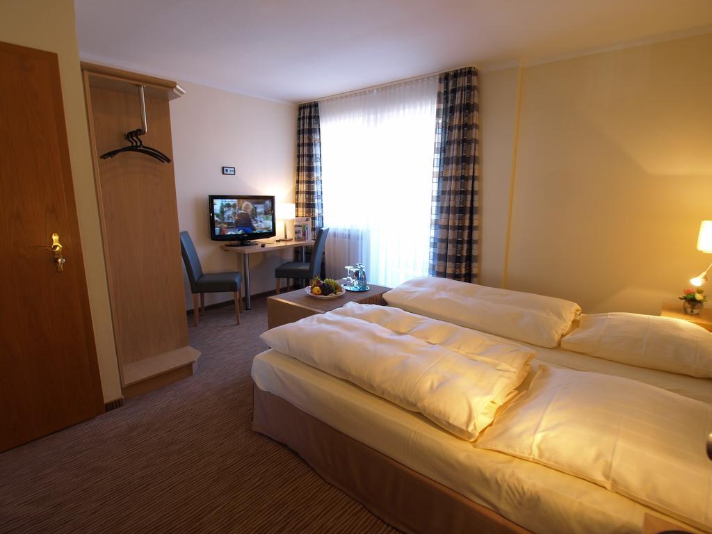 Hotel Landhaus Silbertanne Rotenburg an der Fulda Luaran gambar