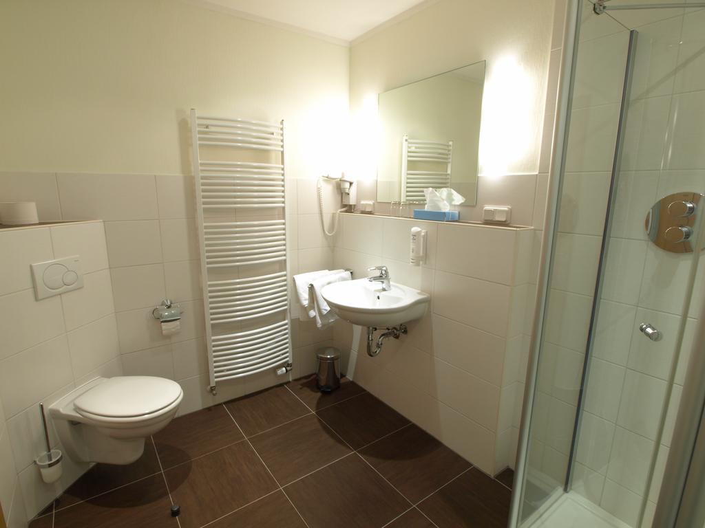 Hotel Landhaus Silbertanne Rotenburg an der Fulda Luaran gambar