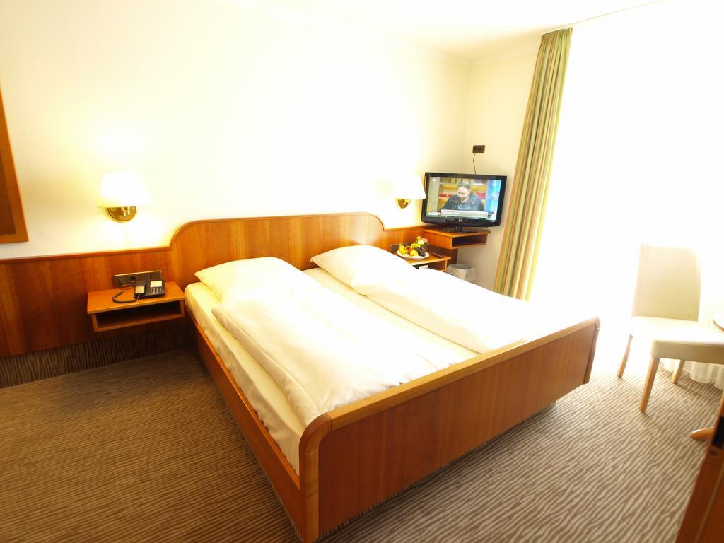 Hotel Landhaus Silbertanne Rotenburg an der Fulda Luaran gambar